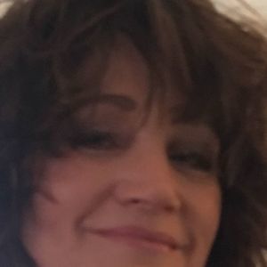 Meet your Posher, Leslie